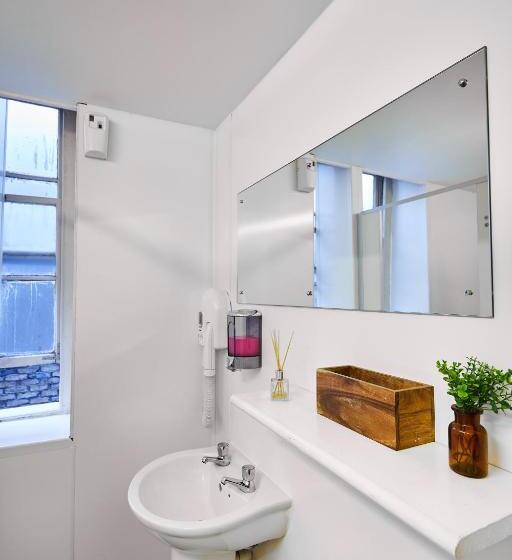 带铺位的标准四人间, St Christopher S The Inn   London Bridge