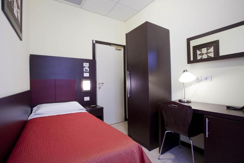 اتاق استاندارد یک نفره, Alibi