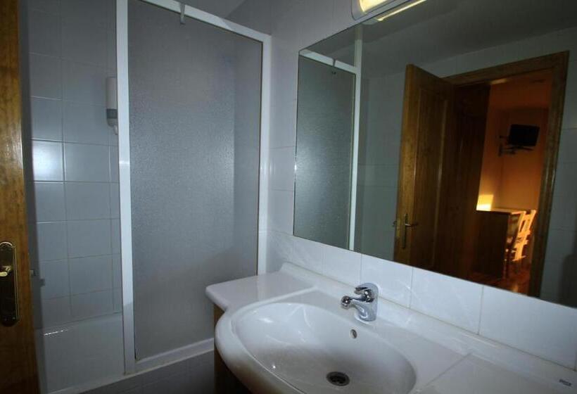 スタンダードルーム, Bungalows Y Camping Viu