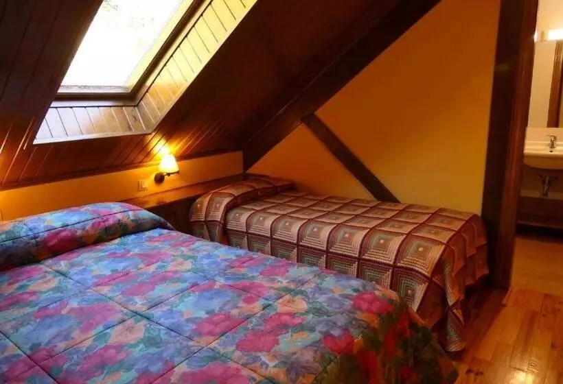 スタンダードトリプルルーム, Bungalows Y Camping Viu