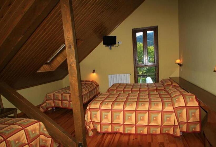 スタンダード４人部屋, Bungalows Y Camping Viu