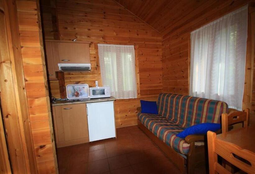 スタンダードバンガロー, Bungalows Y Camping Viu