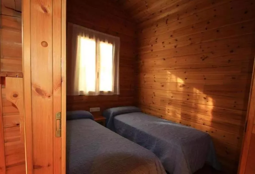 スタンダードバンガロー, Bungalows Y Camping Viu