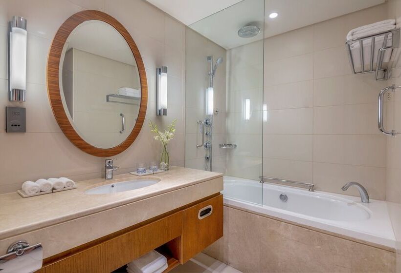 اتاق استاندارد, Crowne Plaza Doha   The Business Park, An Ihg