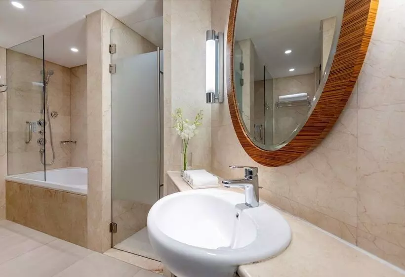 سوئیت پرزیدنت, Crowne Plaza Doha   The Business Park, An Ihg