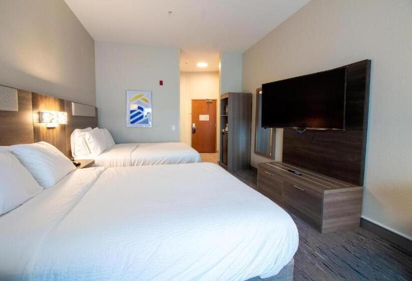 Номер Стандарт Адаптированный для Инвалидов, Holiday Inn Express Leland   Wilmington Area, An Ihg