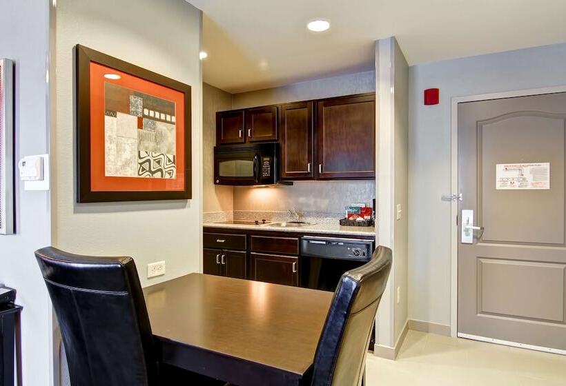 Люкс, Homewood Suites By Hilton Leesburg