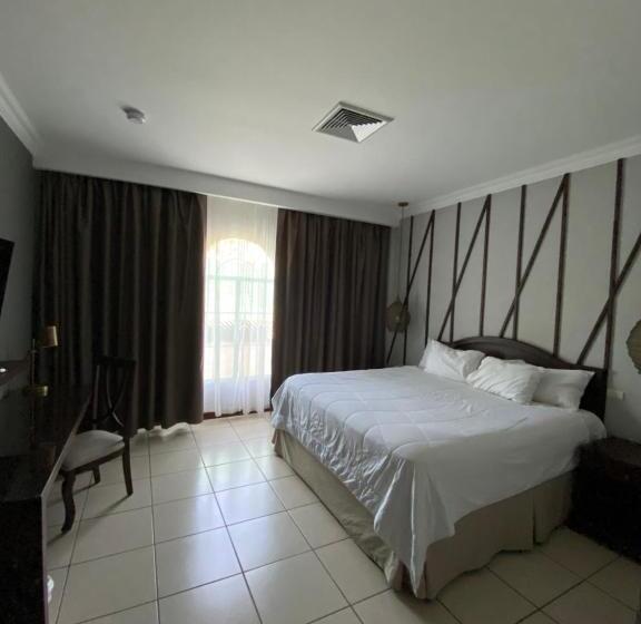 غرفة قياسية سرير كينج, Mirador Plaza