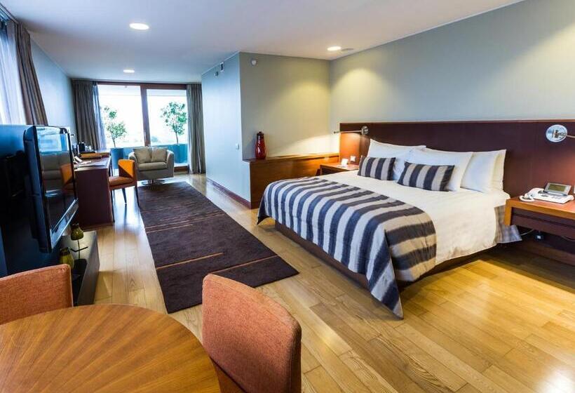 جناح مزود بتراس, Noi Vitacura