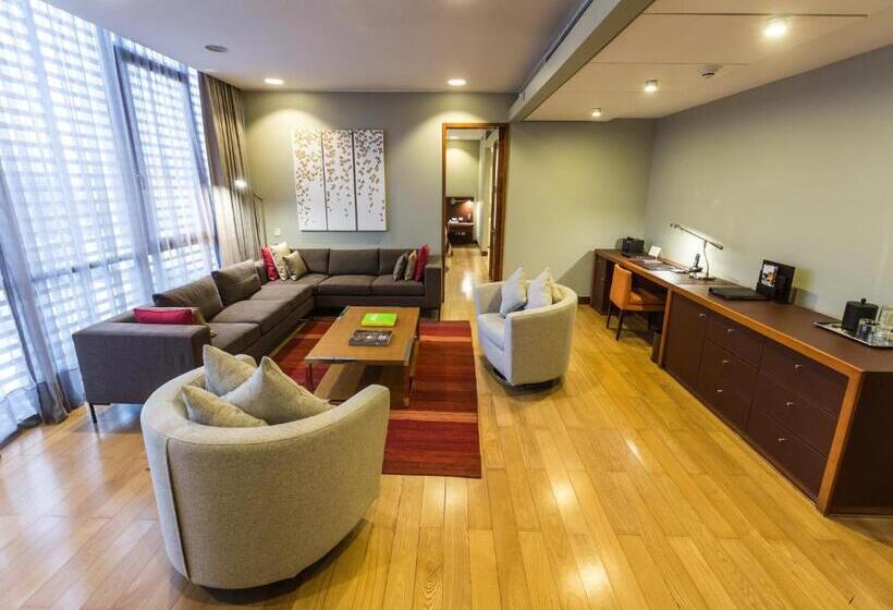 جناح إدارى, Noi Vitacura