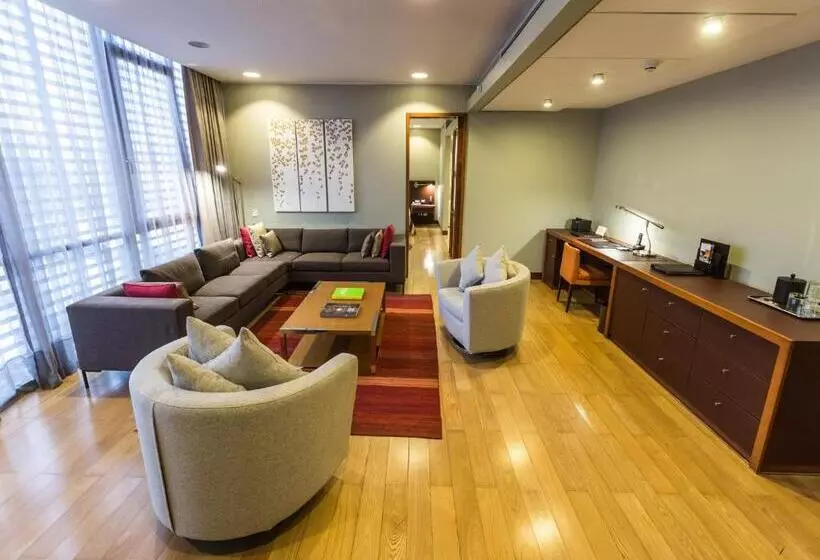 Executive Suite, Noi Vitacura