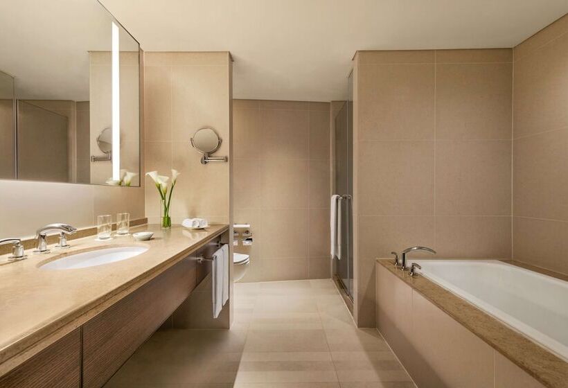 اتاق لوکس, Shangri La Far Eastern Tainan