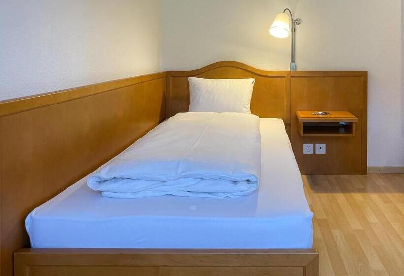 标准单人间, Toggenburg