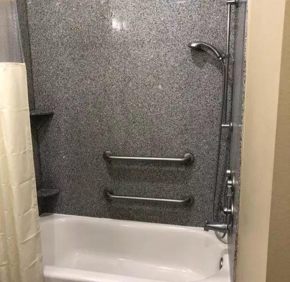 身障者適用スタンダードルーム, Wingate By Wyndham Lake Charles Casino Area