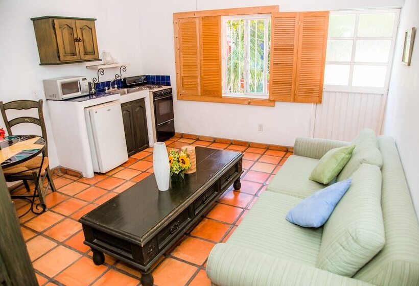 小型套房, Los Milagros