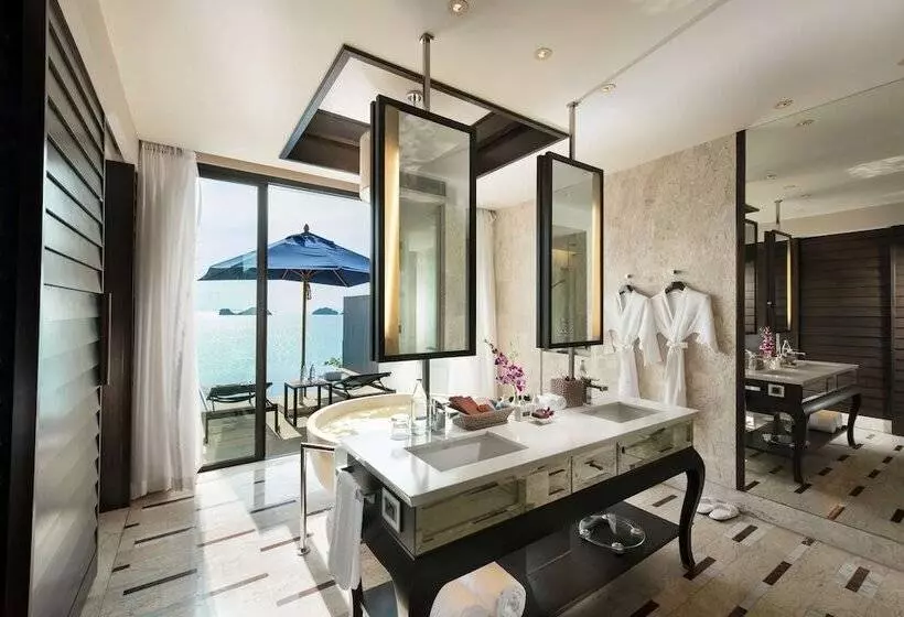 ویلا پریمیوم 1 خوابه, Conrad Koh Samui