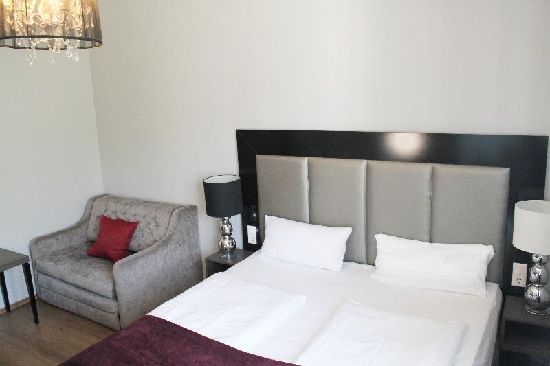 Standard Kolmen Hengen Huone, Arena Villa Am Wasserpark