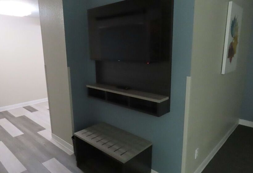 Люкс, Best Western Prime Inn & Suites