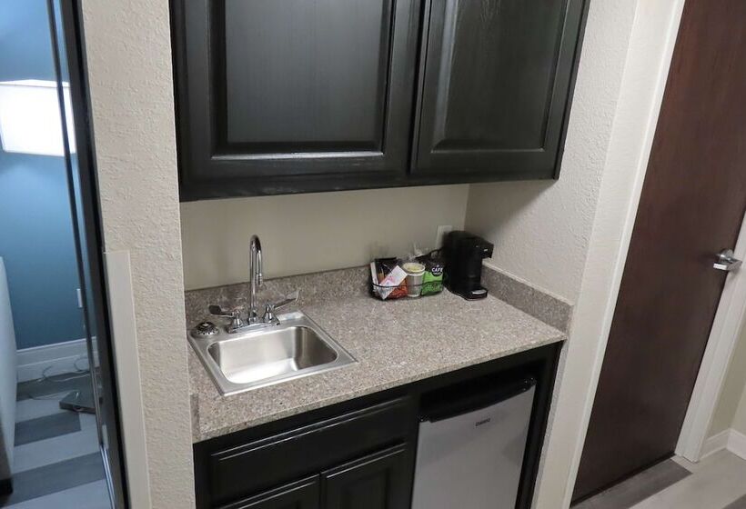 자쿠지 스위트, Best Western Prime Inn & Suites