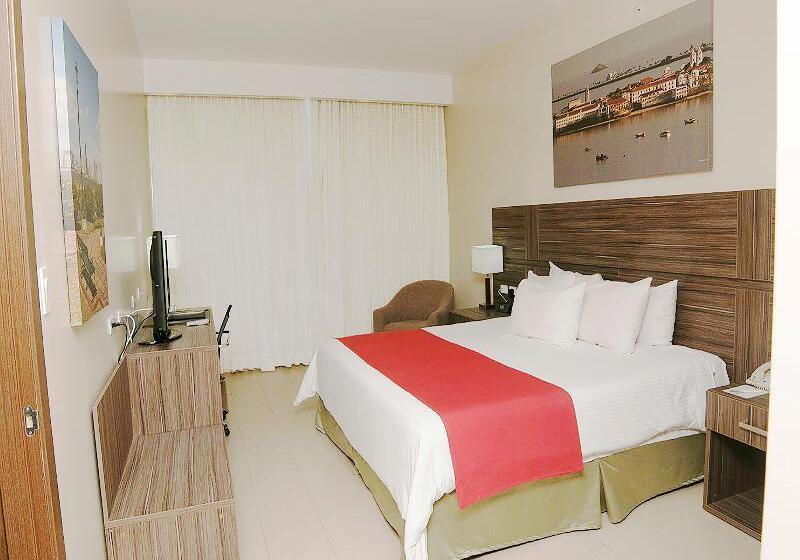 غرفة قياسية رباعية, Days Inn By Wyndham St Augustine/historic Downtown