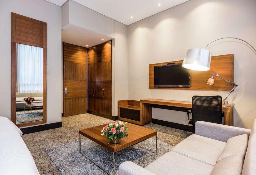 Полулюкс, Doubletree By Hilton Hotel Bogotá   Parque 93