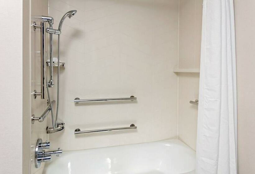 غرفه قياسيه سريرين مزدوجين, Fairfield By Marriott Port Clinton Waterfront