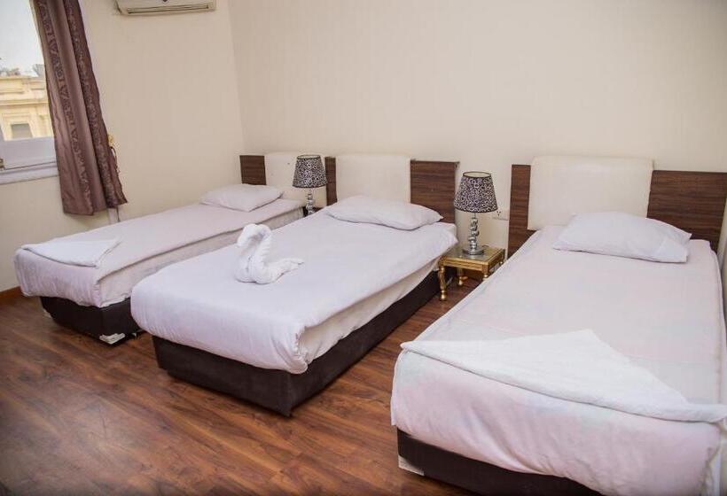 اتاق سه نفره سلطنتی, Grand Royal Cairo