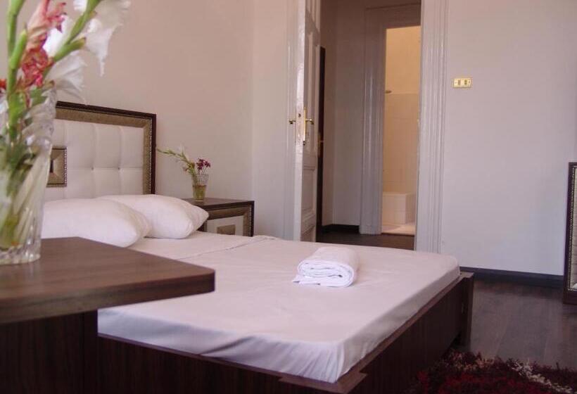 سوییت خانوادگی, Grand Royal Cairo