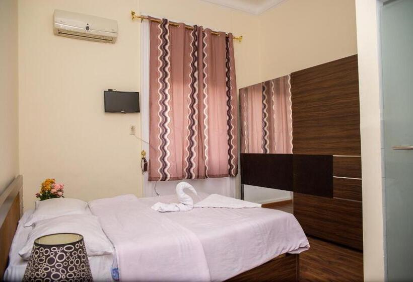 اتاق استاندارد یک نفره, Grand Royal Cairo