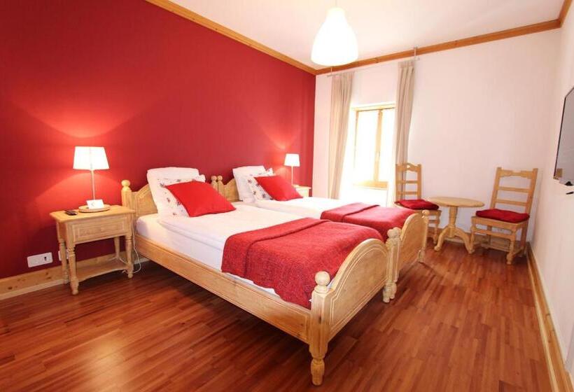 اتاق استاندارد یک نفره, Hôtel De Ville
