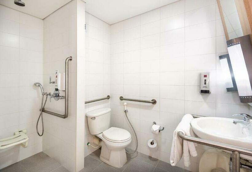 标准间, Ibis Bogota Museo