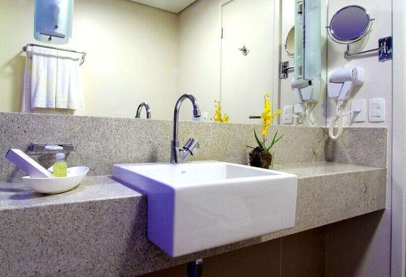 חדר דלוקס, Intercity Salvador