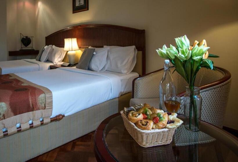 Номер Deluxe, Le Grandeur Palm Resort Johor