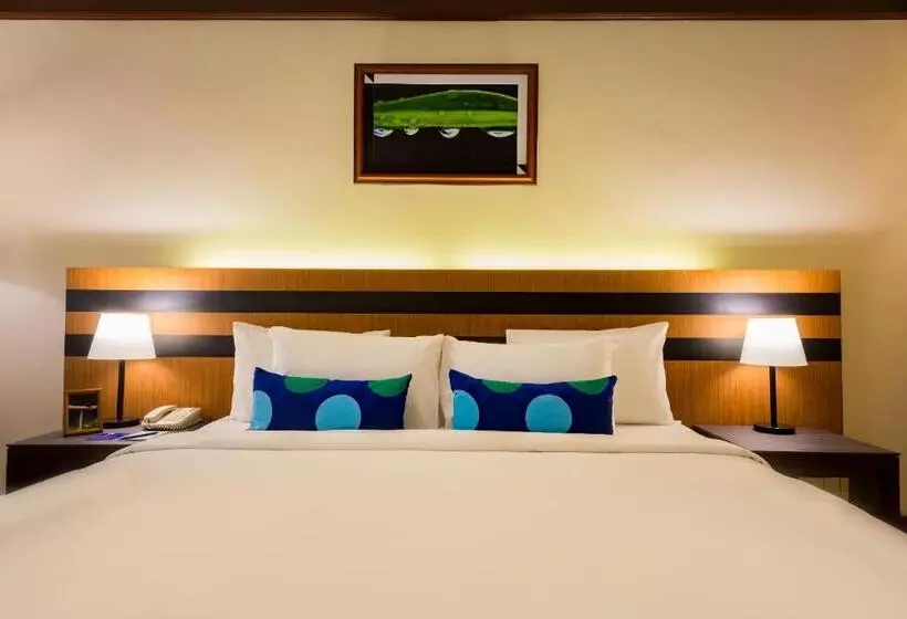 اتاق لوکس با تخت بزرگ, Le Grandeur Palm Resort Johor