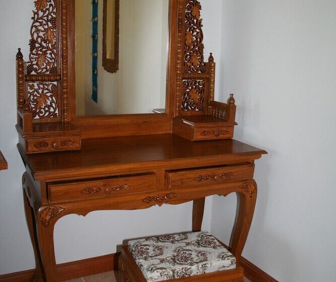 חדר דלוקס, Long Beach Inn