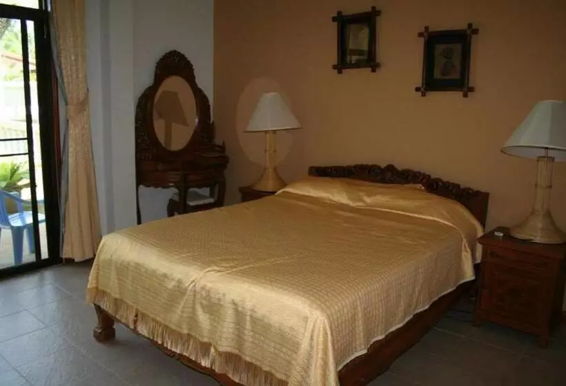 デラックスルーム, Long Beach Inn
