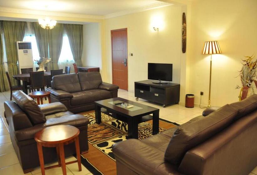 سوئیت سینیور, Prince De Galles