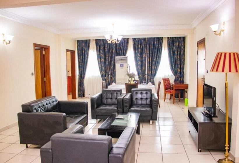 سوئیت سینیور, Prince De Galles