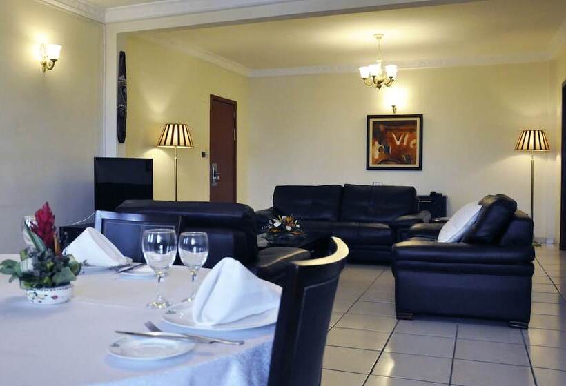 سوئیت سینیور, Prince De Galles