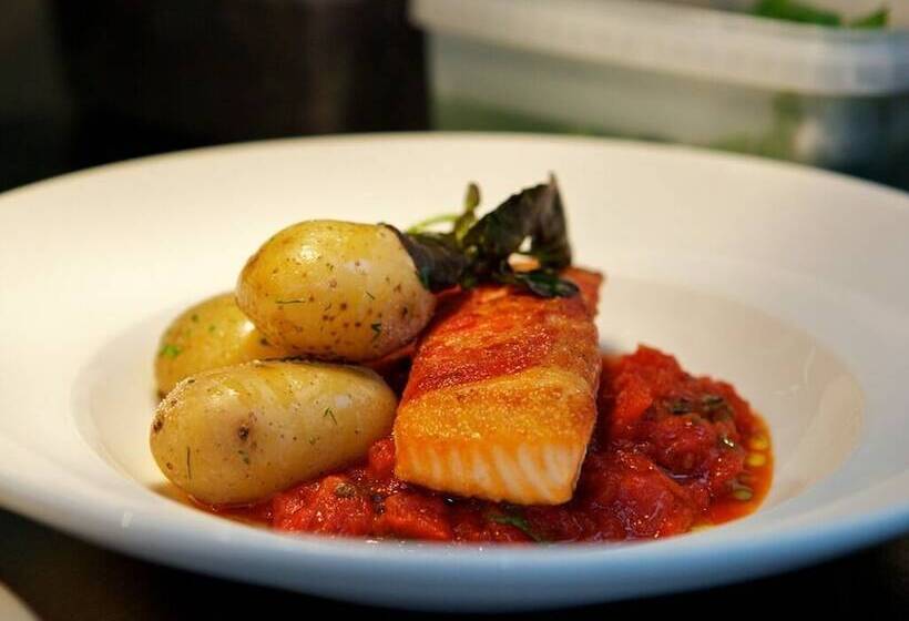 스탠다드 싱글 룸, The Green Room