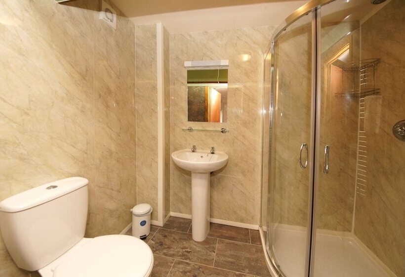 수피리어 룸, The Green Room