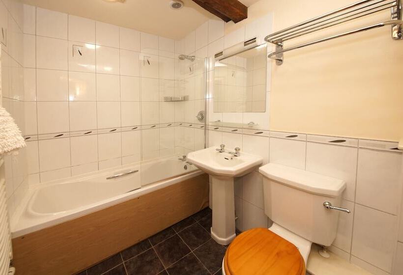 스위트, The Green Room