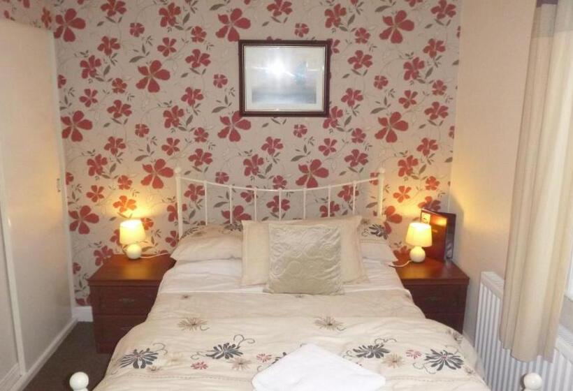 スタンダードルーム, The Warwick Southport