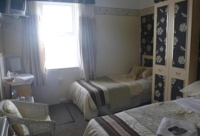 ファミリールーム, The Warwick Southport