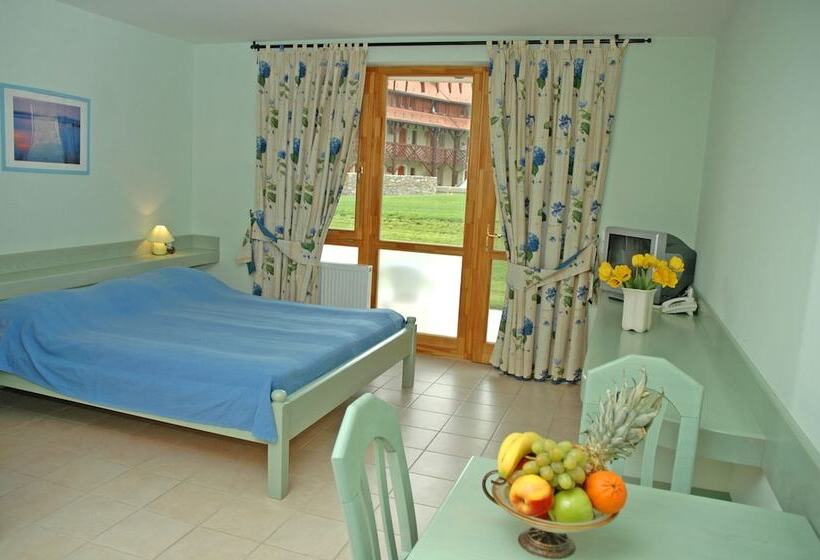 Studio Standard, Club Dobogomajor Superior