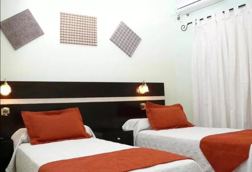 اتاق استاندارد چهار تخته, Gregorio I Hotel Boutique