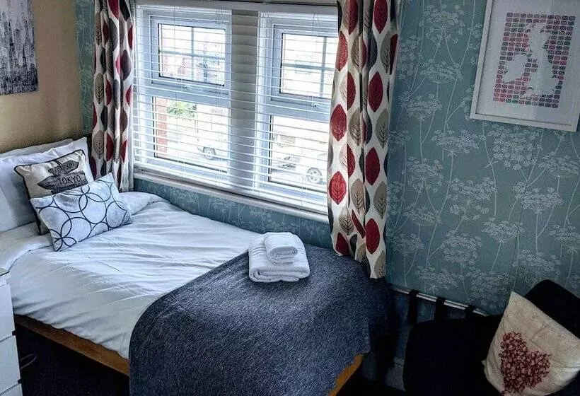 اتاق استاندارد یک نفره, Ebor Lodge