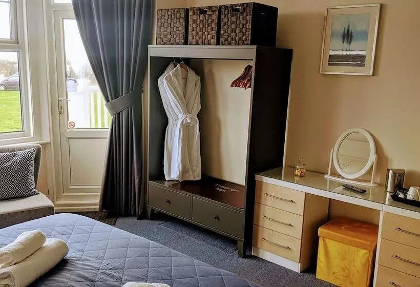 اتاق استاندارد با تخت بزرگ, Ebor Lodge