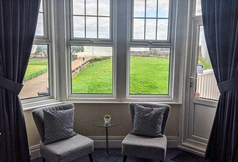 キングサイズベッドのスタンダードルーム, Ebor Lodge