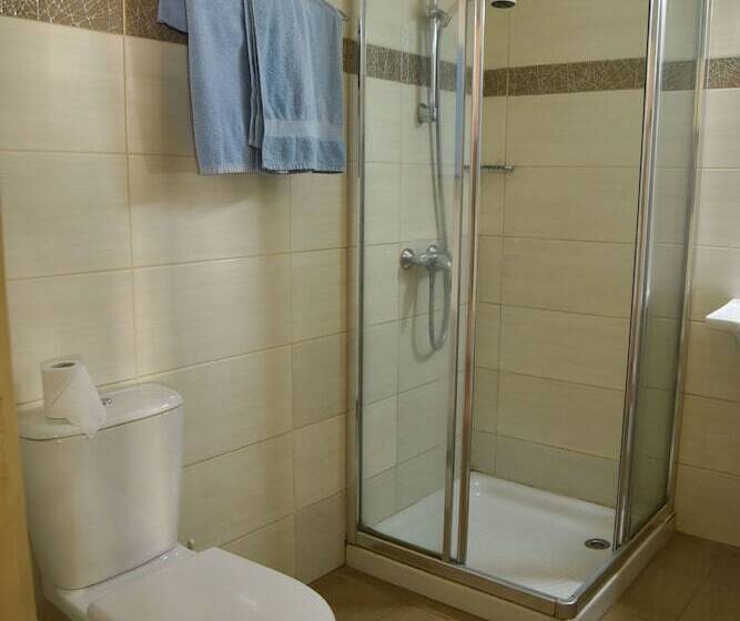 اتاق استاندارد سه نفره, Elysso